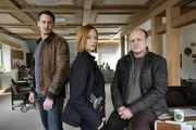 In the middle: Julia Berghammer (Lavinia Wilson)