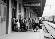 Italienische «Gastarbeiterinnen» im Grenzbahnhof Chiasso, 1950