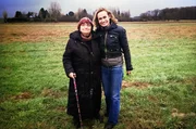 Agnès Varda (li.) unterwegs mit Sandrine Bonnaire (re.), der Hauptdarstellerin aus "Vogelfrei" aus dem Jahr 1985