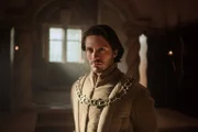 George, Duke of Clarence (David Oakes) wird zum Vormund von Anne erklärt ...