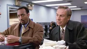 Detective Ed Green(Jesse L. Martin),Detective Lennie Briscoe( Jerry Orbach)