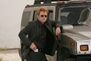 Das CSI-Team hat herausgefunden, wo sich die "Mala Noche", die Bande von Diablo aufhält und ihre Geschäfte abwickelt. Mit Unterstützung der MBPD Swat will Horatio (David Caruso) sie überraschen und stellen.