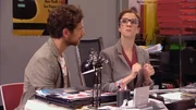 Paz (Benjamin Nathan-Serio) und Tara (Anna Dalton) suchen einen neuen Job.