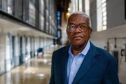 Der britische Journalist Sir Trevor McDonald erhält zwei Wochen lang außergewöhnliche Einblicke in das Staatsgefängnis von Indiana.