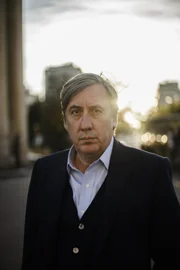 Picture Shows: Andrew Graham-Dixon in Paris