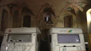 Mühlhausen im Tal der Reichen Ebrach. Das einstige jüdische Gotteshaus dient heute als Garage.