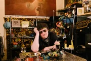 Hausbesuch bei Ronnie Rocket Superstar.
