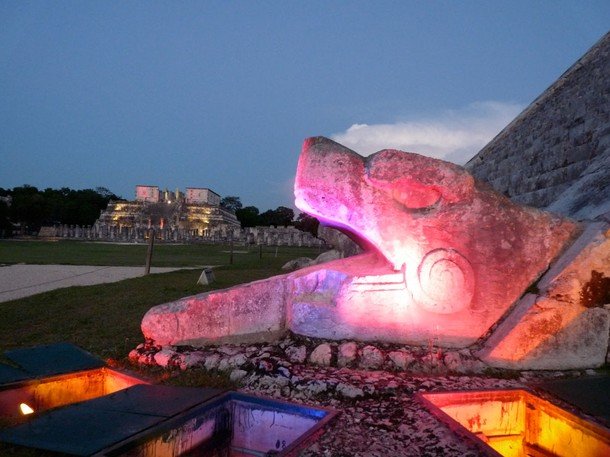 Chichen itza, Mexico - Pyramid at Chichen Itza.