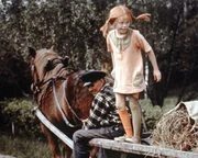 Inger Nilsson (r.)