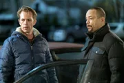 Ray Wilson (Ben Cole, l.), Detective Odafin "Fin" Tutuola (Ice T)