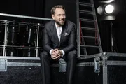 Moderator Steven Gätjen.