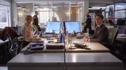 L-R: Det. Lizzie Needham (Bojana Novakovic), Dr. Dylan Reinhart (Alan Cumming)