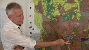 Baudezernent Martin Linne will in Duisburg auf alten Brachflächen insgesamt rund 4000 Wohneinheiten schaffen.