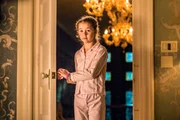 Allie (Stella Allen)