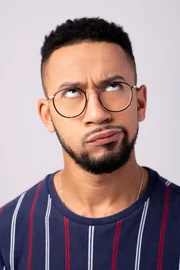In der TOGGO Show dreht sich alles um Action, Spaß und Basteln. Jonas zeigt den Kindern spannende Reportagen, tolle Bastelideen und geben ihnen kreative Freizeit-Tipps.
