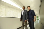 6. Staffel: Gus (Dulé Hill, l.) und Shawn (James Roday)