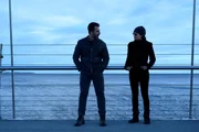 On the right: Daisy 'Jett' Kowalski (Carla Gugino)