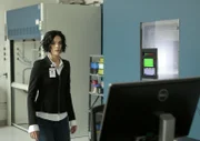 Während Patterson in Bordens Büro eine Abhörwanze findet, die das Signal auf einen NSA-Server überträgt, muss sich Jane (Jaimie Alexander) auf eine überaus wichtige Sandstorm-Mission begeben ...