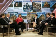 Zu Gast bei Sandra Maischberger (3.v.l.): v.l.n.r. Jakob Augstein (Verleger und Chefredakteur), Hans-Olaf Henkel, Alfa (Europa-Abgeordneter), Frauke Petry, AfD (Parteivorsitzende), Ralf Stegner, SPD (Stellv. Parteivorsitzender) und Roger Köppel (Schweizer Journalist und Politiker).