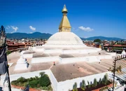 Restauration der Stupa von Bodhnat in Kathmandu nach dem Erdbeben