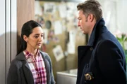 Gloria Ramirez (Adriana DeGirolami), Dominick "Sonny" Carisi (Peter Scanavino)