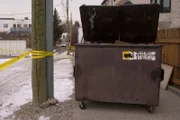 In einem Müllcontainer in der Statd Calgary wird ein abgetrennter Arm gefunden.