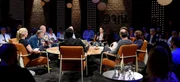 In der Radio Bremen-Talkshow 3nach9 begrüßen Judith Rakers und Giovanni di Lorenzo Axel Prahl (Schauspieler), Dunja Hayali (Journalistin), Samy Deluxe (Musiker), Martin Brambach (Schauspieler), Juli Zeh (Autorin), Gustav Peter Wöhler (Schauspieler und Musiker) und Nils Landgren (Jazz-Musiker).