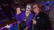 Am Abend steigt im Zillertal eine Kostümparty