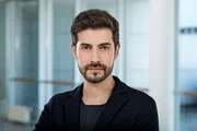 Daniel Bröckerhoff as moderator.