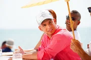 Jurymitglied Pietro Lombardi am vierten Set des Auslands-Recalls in Thailand, dem Peninsula Beach auf Koh Yao Yai.