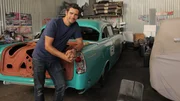 Elvis and car