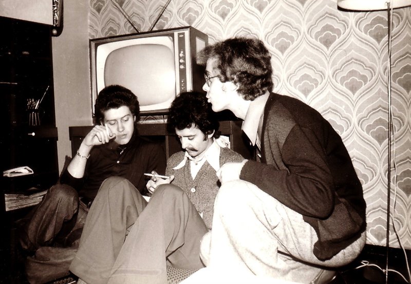 DDR unterm Regenbogen – Homosexuelle in der DDR (D, 2011)