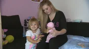 Vicky mit Tochter Emily