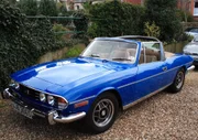 Triumph . Passend gekleidet mit Tweed-Sakko und Schiebermütze macht sich Chefeinkäufer Mike in dieser Episode auf die Suche nach einem legendären englischen Sportwagen-Klassiker - dem Triumph Stag