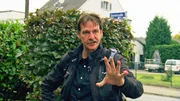 Auch Horst ist arbeitslos und lebt von Hartz IV. Er ist der Meinung, dass es sich vom Amt auch ganz gut leben lässt, daher will er gar nicht unbedingt arbeiten..
