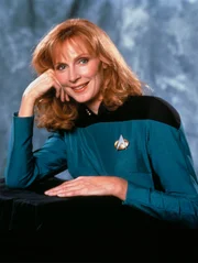 Syfy/ TM & (C) 2011 CBS Studios Inc.,Gallery, Raumschiff Enterprise Das nachste Jahrhundert Gates McFadden (Dr. Beverly Crusher) (C)Syfy/ TM & (C) 2011 CBS Studios Inc.