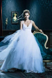 Clare Bowen as Scarlett O'Connor.