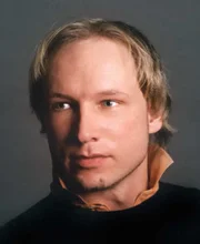 Welcher Mensch steckt hinter dem Namen Anders Behring Breivik, der als Attentäter im Juli 2011 in aller Munde war?