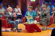 V.li.: Gastgeber Guido Cantz mit den heutigen Gästen Volker Heißmann als Mariechen und Martin Rassau als Waltraud.