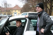 Michael Ottwaska und Andreas Nowy ziehen auf den Autobahnen rund um Karlsruhe Fahrzeuge aus dem Verkehr, die sich und anderen gefährlich werden können.