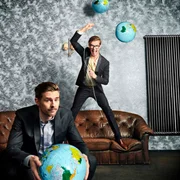 Joko (r.) gegen Klaas (l.) - Das Duell um die Welt: Wer wird das Rennen machen?
