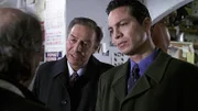 L-R: Lennie Briscoe (Jerry Orbach), Rey Curtis (Benjamin Bratt)