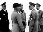 rbb Fernsehen HITLER & MUSSOLINI, TEIL 1, "Eine brutale Freundschaft", Zweiteiliger Film von Hans von Brescius/Ullrich H. Kasten, am Donnerstag (26.07.12) um 22:15 Uhr.
Hitler bei Mussolini in Italien 1938.