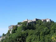 Blick in den Garten von Château de Gourdon.