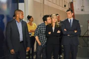 V.l.: Gus Guster (Dulé Hill), Shawn Spencer (James Roday), Juliet (Maggie Lawson), Carlton Lassiter (Timothy Omundson)