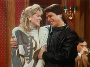 Angela (Judith Light, l.) freut sich auf ein unbeschwertes Wochenende mit Tony (Tony Danza, r.).