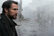 Tom prend la direction du pays et Hal fait des cauchemars.