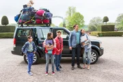 Georgie Farmer (Jake Crossley), Naomi Sequeira (Tara Crossley), George Sear (Seb Bailey), Dan Fredenburgh (Rob), Belinda Stewart-Wilson (Fiona Crossley).