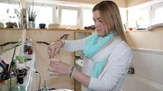 Celia macht einen DNA-Test, sie will wissen wer ihr Vater ist.