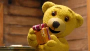 Benedikt, der liebe und kuschelige Teddybär, erlebt jeden Tag ein neues Abendteuer.